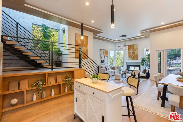 418 Wren Drive, Los Angeles, CA 90065