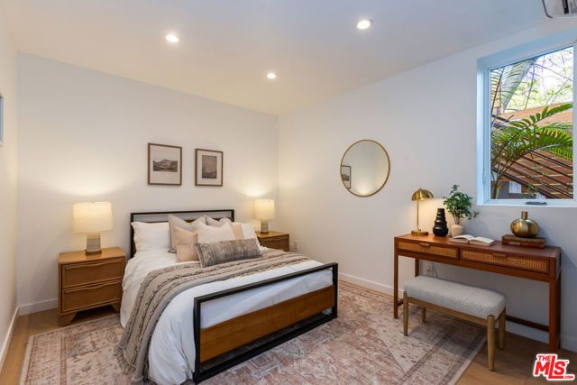 418 Wren Drive, Los Angeles, CA 90065