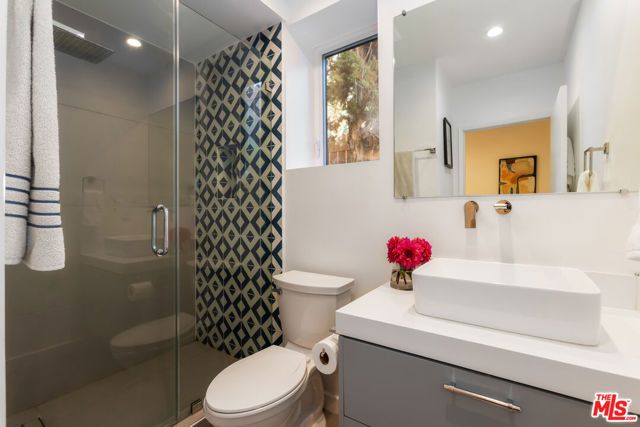 418 Wren Drive, Los Angeles, CA 90065