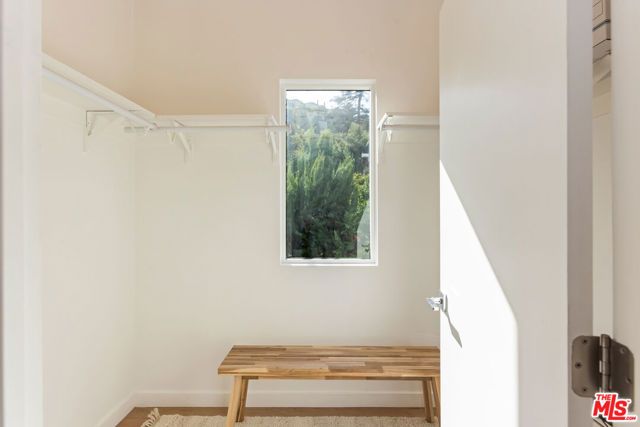 418 Wren Drive, Los Angeles, CA 90065