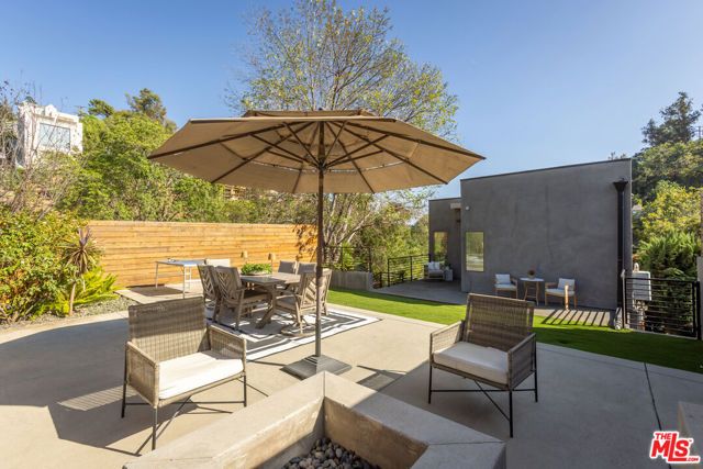 418 Wren Drive, Los Angeles, CA 90065