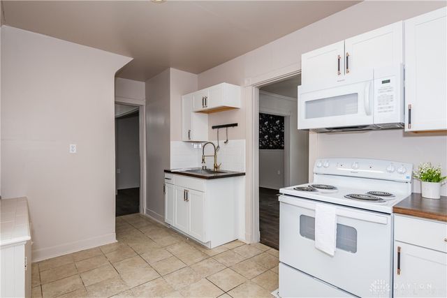 835 Lorain Avenue, Dayton, OH 45410