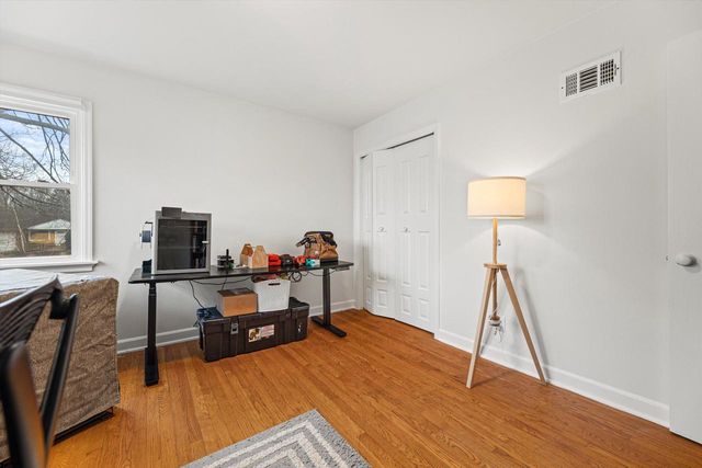 1170 Forest LANE, Brookfield, WI 53005