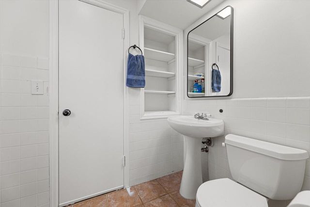 1170 Forest LANE, Brookfield, WI 53005