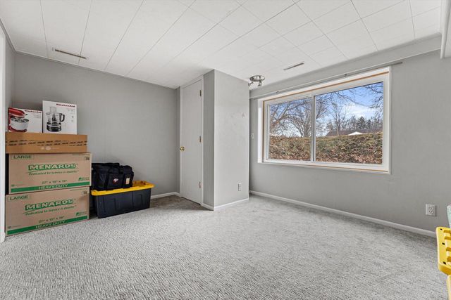 1170 Forest LANE, Brookfield, WI 53005