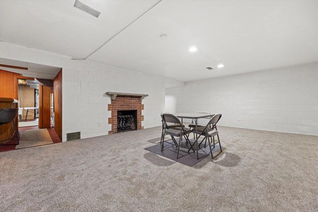 1170 Forest LANE, Brookfield, WI 53005