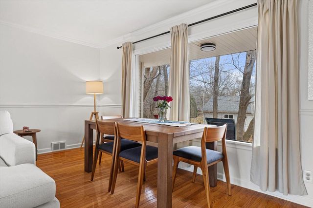 1170 Forest LANE, Brookfield, WI 53005