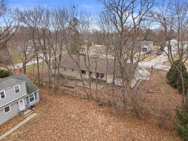 1170 Forest LANE, Brookfield, WI 53005