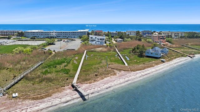 588 Dune Road, Westhampton, NY 11978