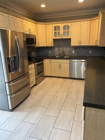 8798 NW 35th Street, Coral Springs, FL 33065