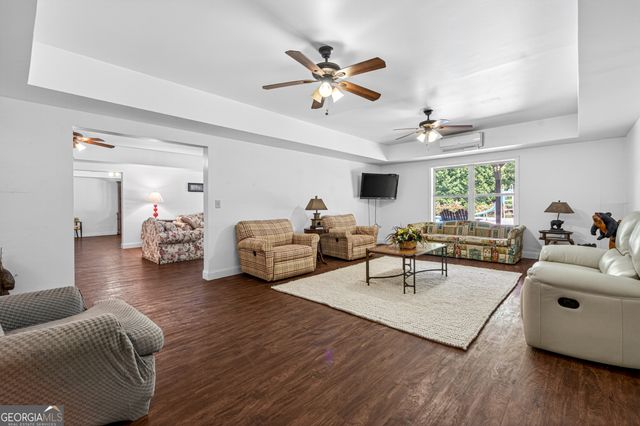 135 Canters Run, Homer, GA 30547