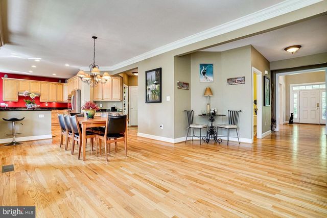 7920 N PARK ST N, Dunn Loring, VA 22027