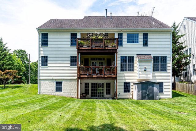 7920 N PARK ST N, Dunn Loring, VA 22027