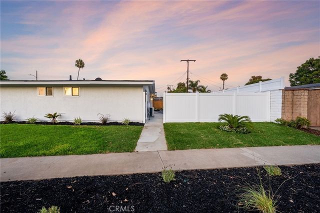 245 Tulane, Costa Mesa, CA 92626