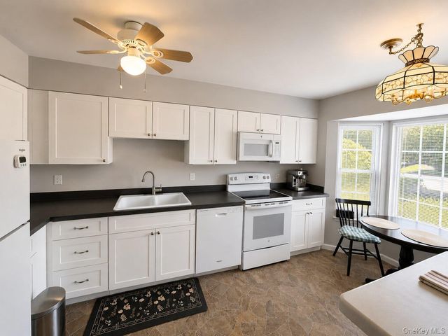 2555 Youngs Avenue 1D, Southold, NY 11971