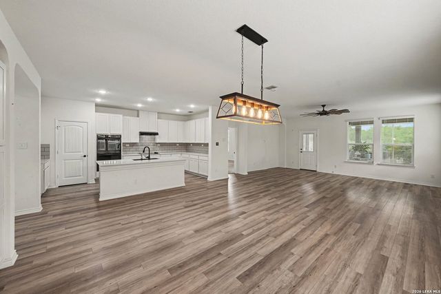 5414 Agave Spine, San Antonio, TX 78261