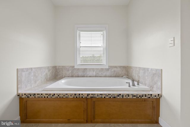 389 CARR HILL RD, Gettysburg, PA 17325
