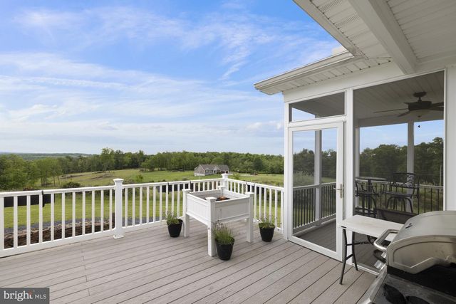 389 CARR HILL RD, Gettysburg, PA 17325
