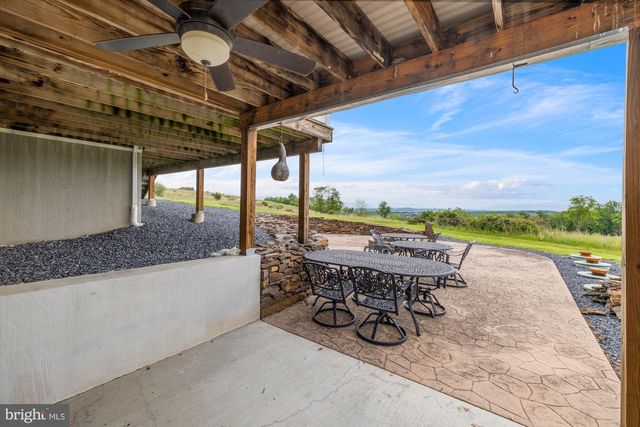 389 CARR HILL RD, Gettysburg, PA 17325