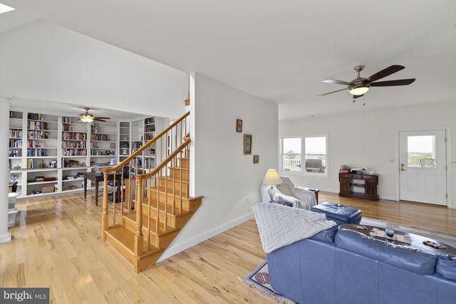 389 CARR HILL RD, Gettysburg, PA 17325