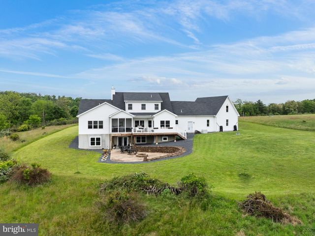389 CARR HILL RD, Gettysburg, PA 17325