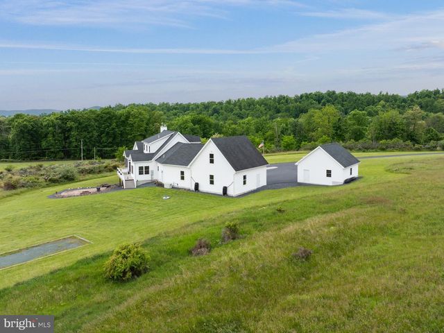 389 CARR HILL RD, Gettysburg, PA 17325