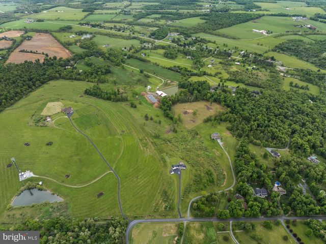 389 CARR HILL RD, Gettysburg, PA 17325