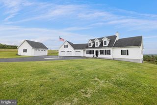 389 CARR HILL RD, Gettysburg, PA 17325