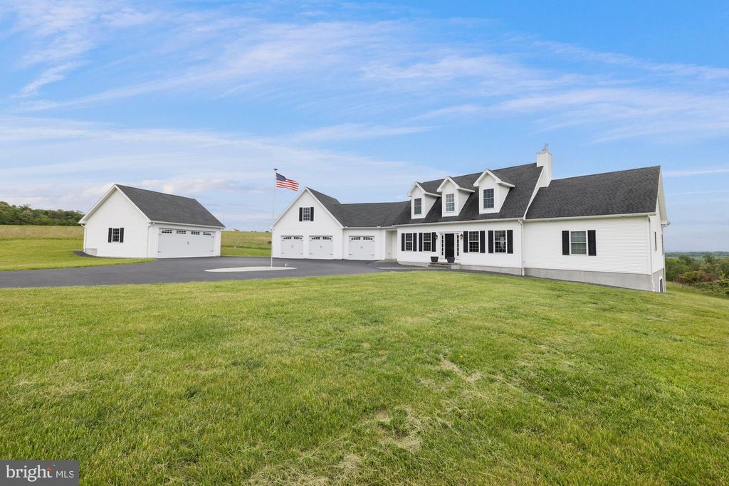 389 CARR HILL RD, Gettysburg, PA 17325