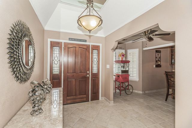 1405 W Flora Avenue, Reedley, CA 93654