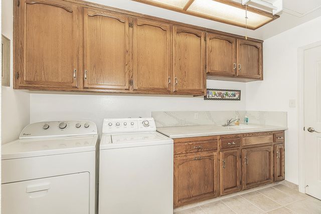 1405 W Flora Avenue, Reedley, CA 93654