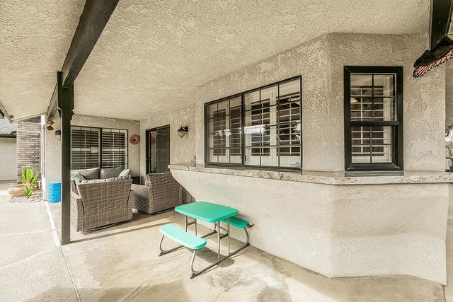 1405 W Flora Avenue, Reedley, CA 93654