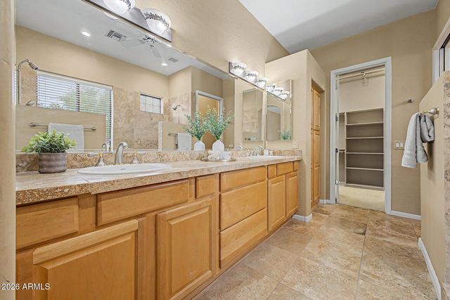 2089 E PARK Avenue, Gilbert, AZ 85234