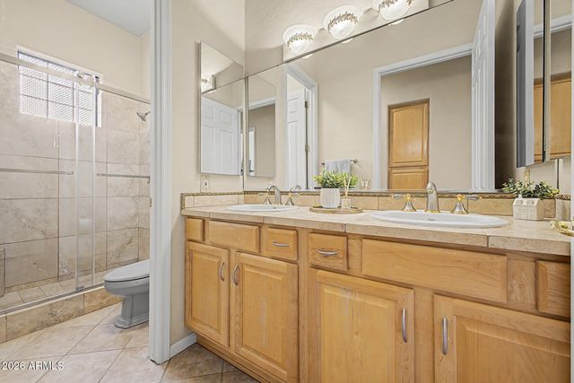 2089 E PARK Avenue, Gilbert, AZ 85234