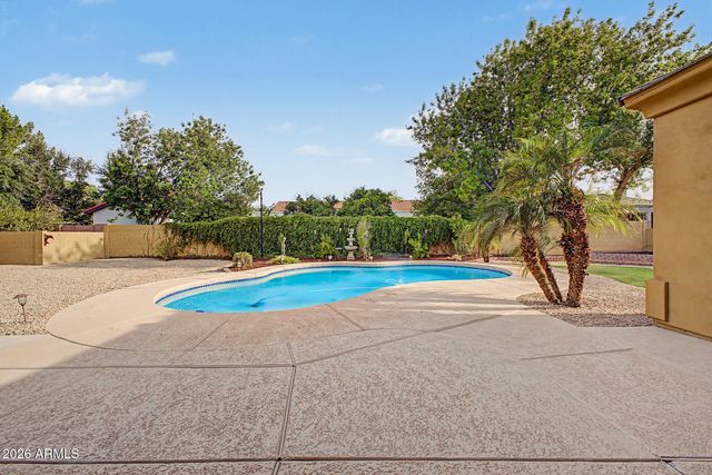 2089 E PARK Avenue, Gilbert, AZ 85234