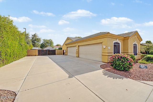 2089 E PARK Avenue, Gilbert, AZ 85234