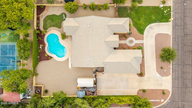 2089 E PARK Avenue, Gilbert, AZ 85234