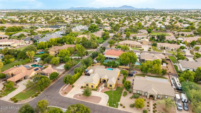 2089 E PARK Avenue, Gilbert, AZ 85234