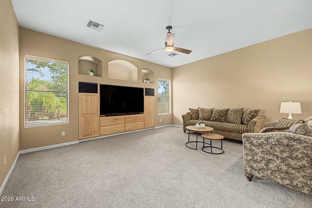 2089 E PARK Avenue, Gilbert, AZ 85234