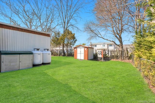 22 Buttercup Drive, Bohemia, NY 11716