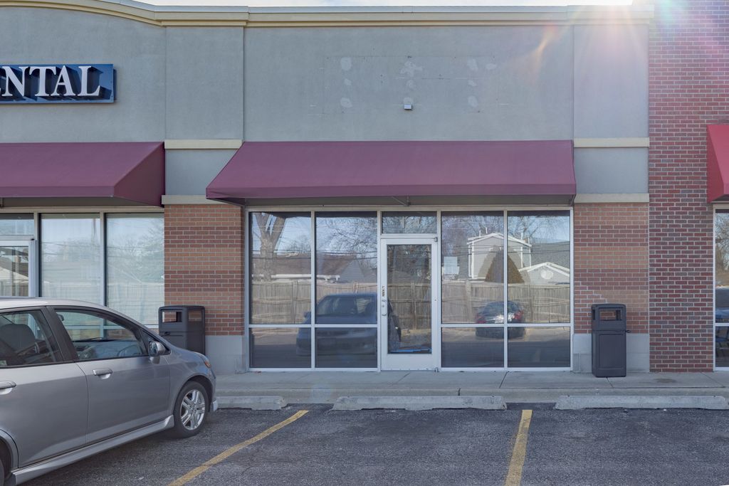 124 W north Avenue, Northlake, IL 60164