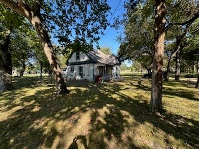 503 Braz Street, Bonham, TX 75418