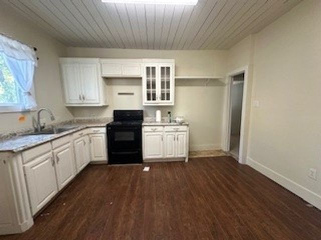 503 Braz Street, Bonham, TX 75418