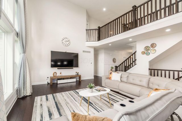 5962 Laurel Lane, Delaware, OH 43015