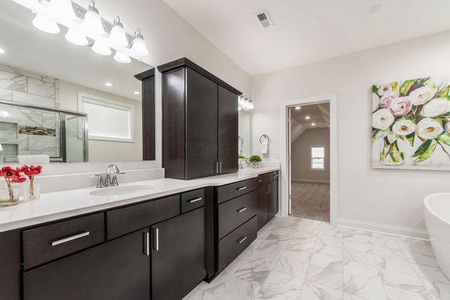 5962 Laurel Lane, Delaware, OH 43015