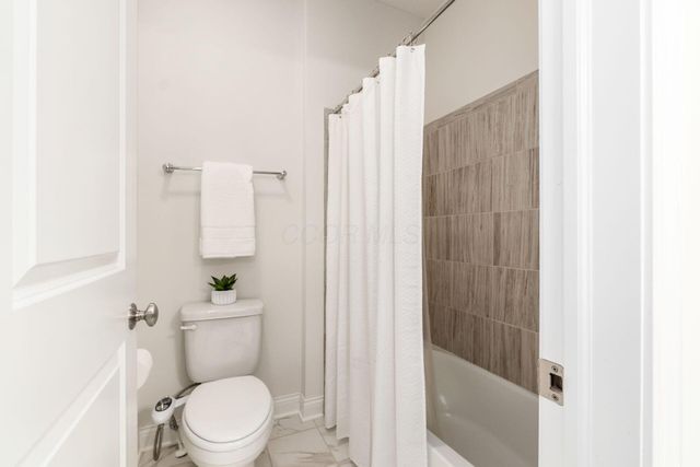 5962 Laurel Lane, Delaware, OH 43015