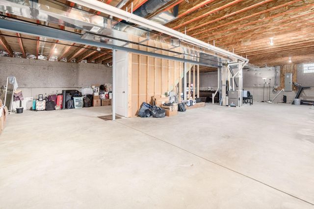 5962 Laurel Lane, Delaware, OH 43015