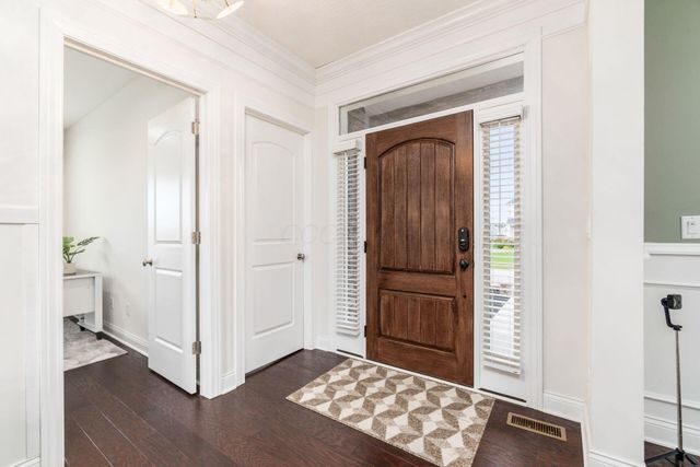 5962 Laurel Lane, Delaware, OH 43015