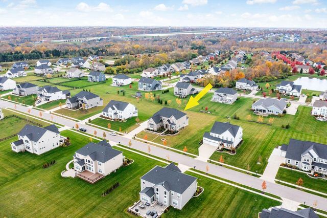 5962 Laurel Lane, Delaware, OH 43015