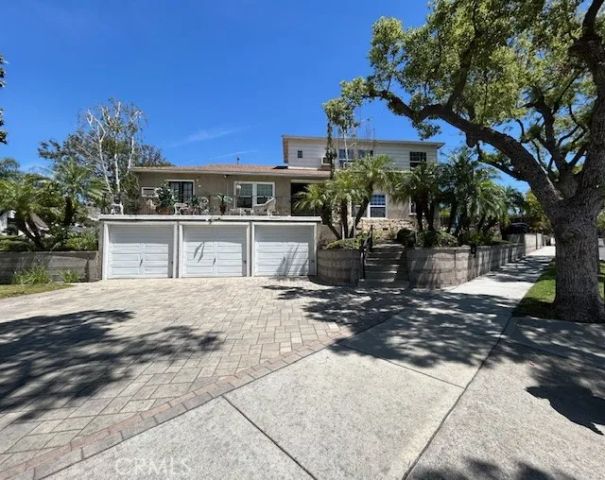 1120 East Avenue, Burbank, CA 91504